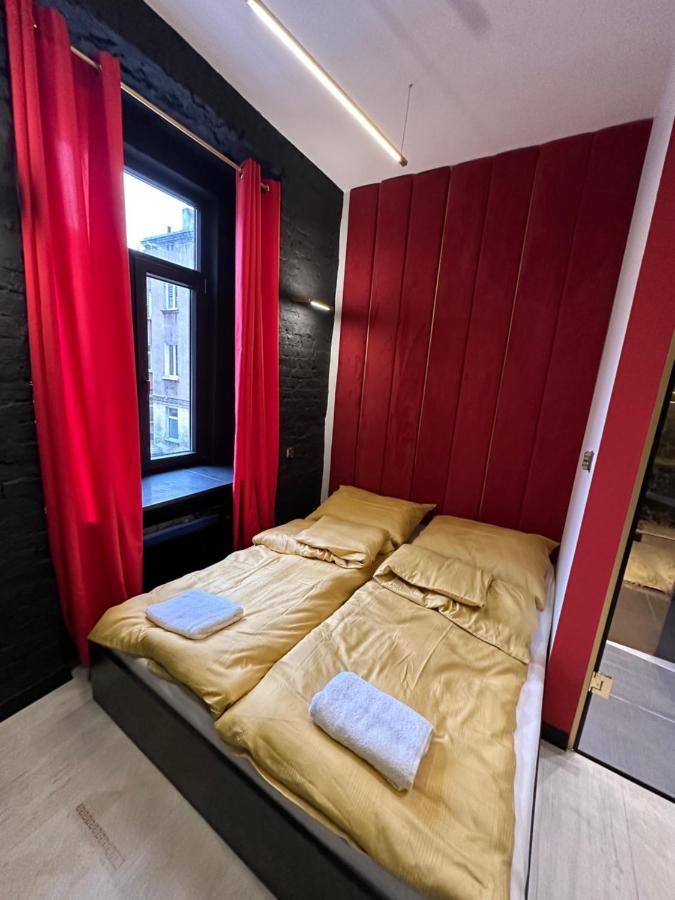 Darkhouse Versace Red Λοτζ Εξωτερικό φωτογραφία